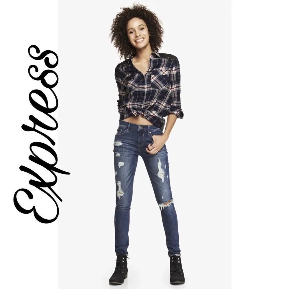 ✨HP✨Blue Dark Mid Rise Distressed Jean Legging✨